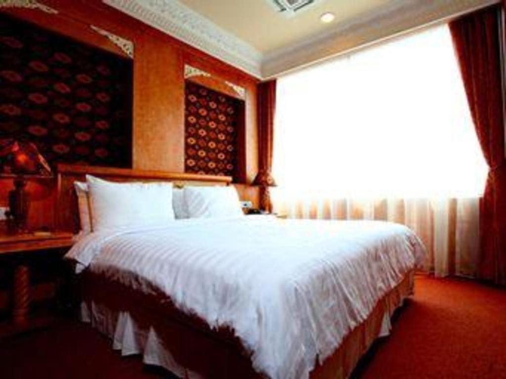 Amos Cozy Hotel Melawai Jakarta Exterior foto